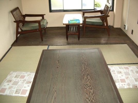 落ち着いた和室