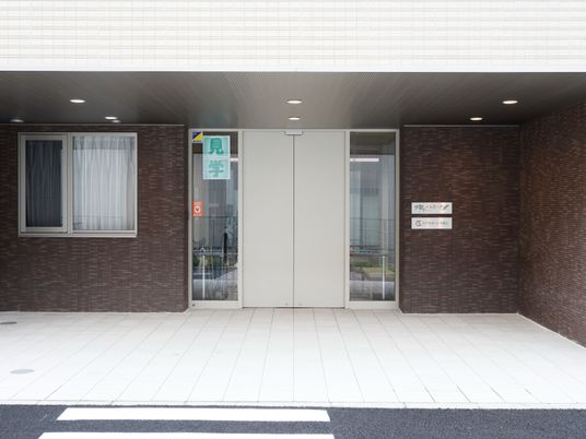 明るいエントランス