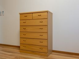木製のたんす部屋角