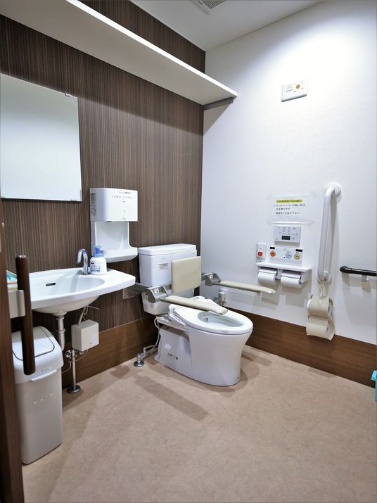 バリアフリートイレ