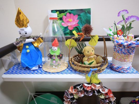 手工芸の飾り棚