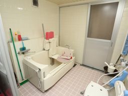 清潔な浴室の設備