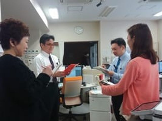 スタッフ打ち合わせ室  