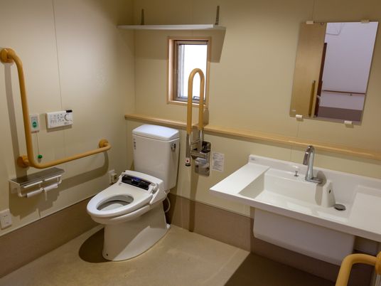バリアフリー対応のトイレ