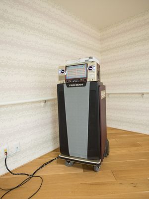 歌声を楽しむカラオケ機器