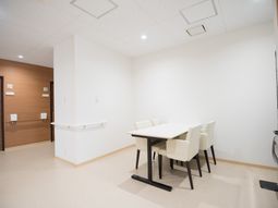 清潔感ある居室の一角