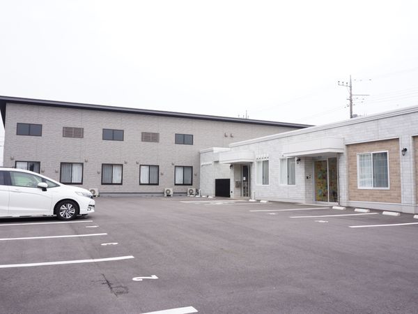 清潔感あふれる建物外観