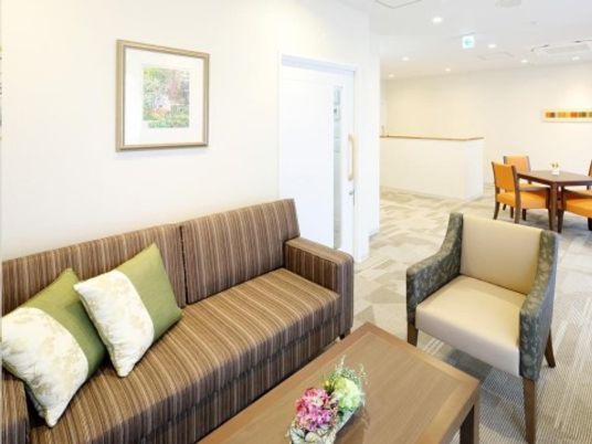 明るい待合スペース