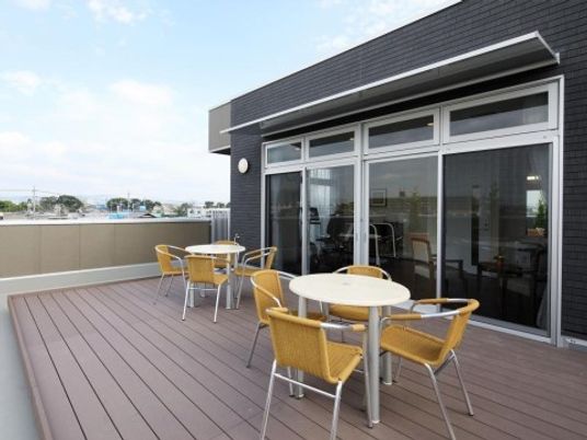 テラスの椅子テーブルセット