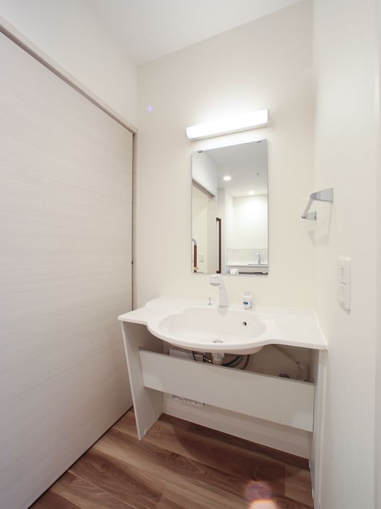 洗面台のある清潔な空間