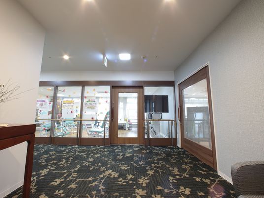 広々とした明るい機能訓練室