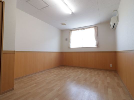 明るい空間の居室