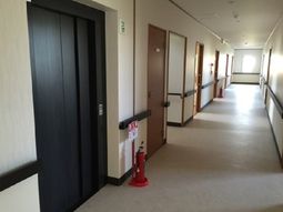清潔な廊下の風景