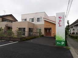 清潔な建物のエントランス