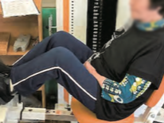 トレーニング中の人