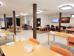 広い食堂の様子