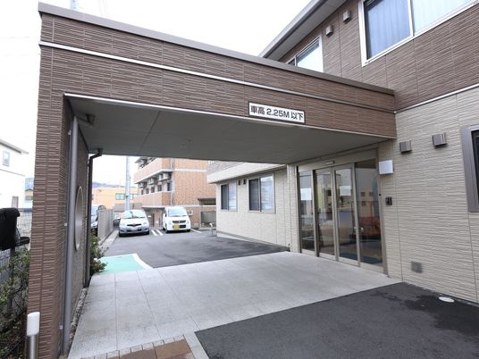 入り口付近の建物の様子