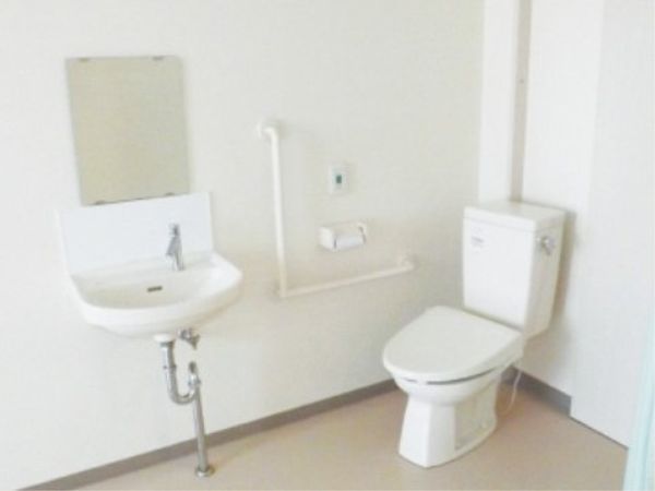 バリアフリーのトイレ設備