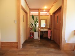 温かみのある廊下