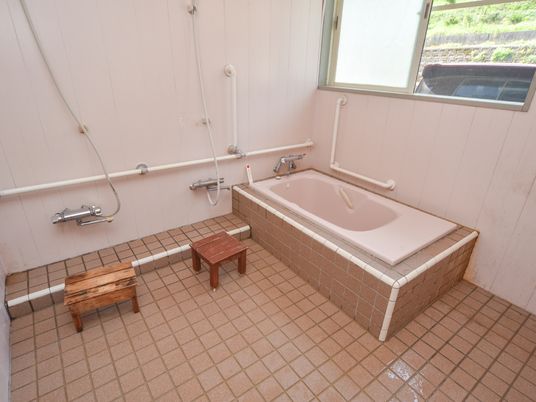 バリアフリー浴室設備