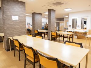 広々としたラウンジ