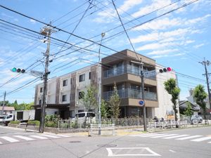 快適そうな外観の建物