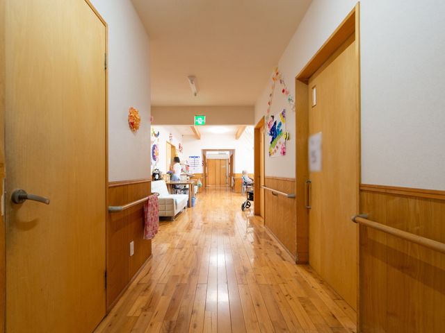 温かみのある廊下