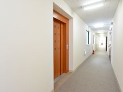 清潔な廊下の風景
