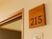 部屋番号表示の木製プレート