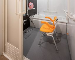 バリアフリーの浴室設計