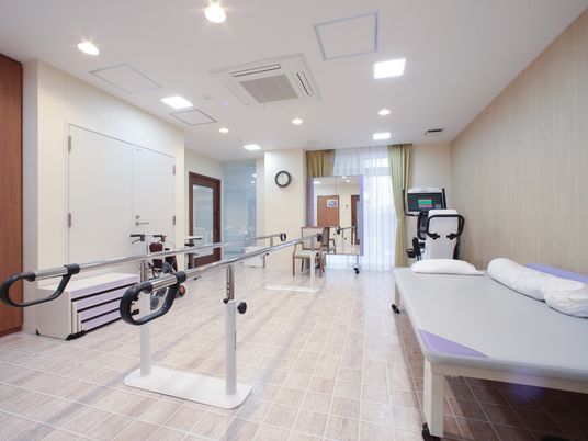 明るい広々とした訓練室