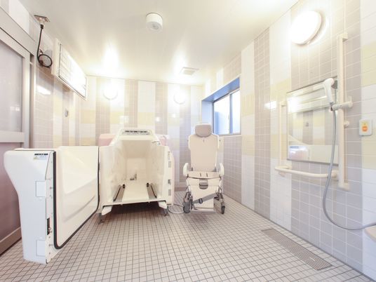 バリアフリー浴室設備