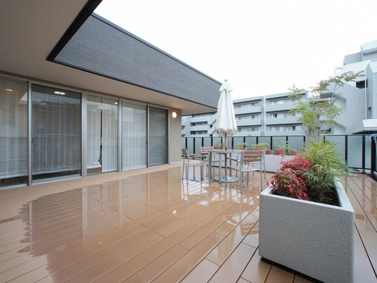 開放感のあるテラス空間