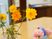 花が飾られたテーブル