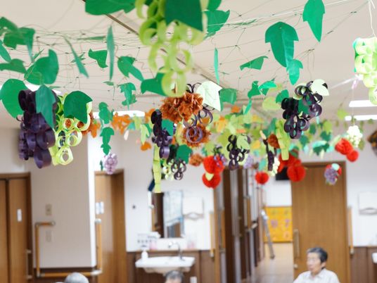 ハンドメイドの装飾多目的室