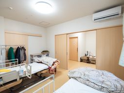 整然たる居室の様子