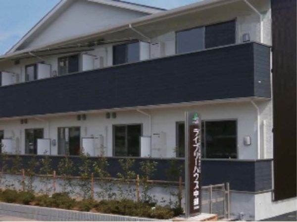 新築そうな建物の外観