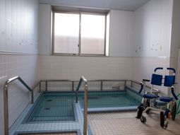 バリアフリーの浴室