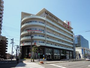 都市型多機能ビル