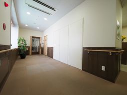 廊下の落ち着いた空間