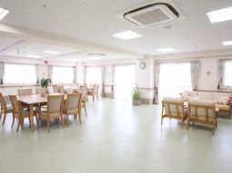 清潔で広々ダイニング