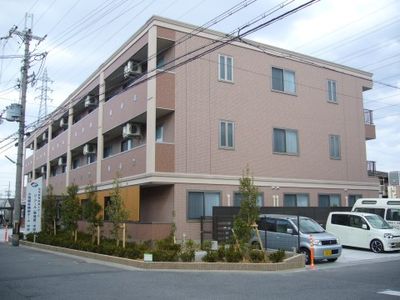 清潔感のある施設の外観