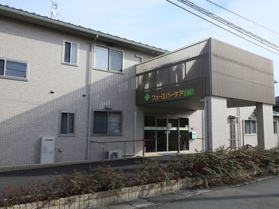 エントランス正面ビュー