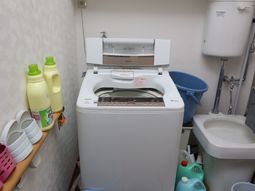 洗濯機と洗面台の空間