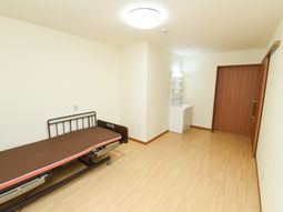 清潔感ある居室の一角