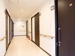清潔感ある廊下の様子