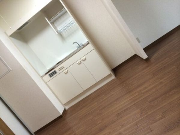 シンプルな居室キッチン