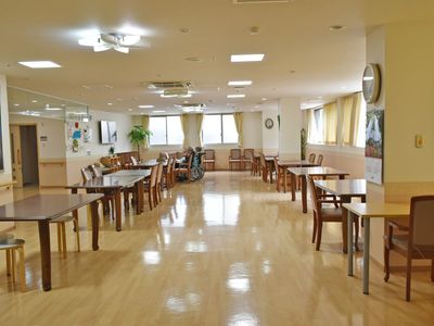 広々とした綺麗な食堂