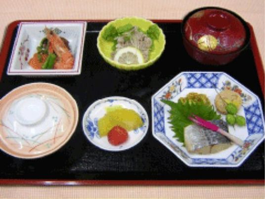 和風の食事セット
