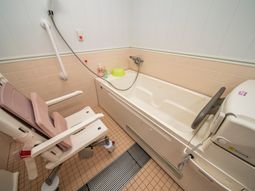 バリアフリー浴室設備